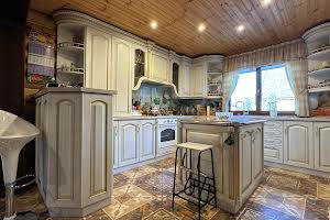 будинок за адресою Броварська, 2