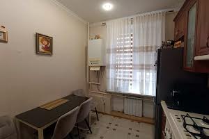 квартира за адресою Костенко, 8