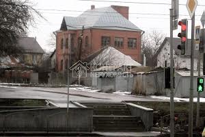 будинок за адресою Фронтова вул.