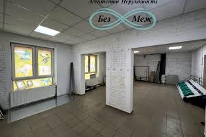 комерційна за адресою Петрівська, 1