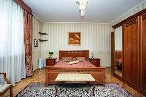 будинок за адресою Івана Їжакевича вул., 72