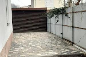 будинок за адресою Лабораторна вул., 1