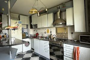 квартира за адресою Пасічна вул., 77