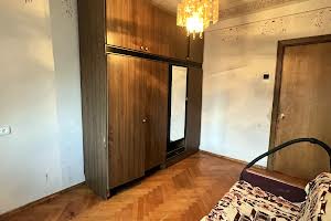 квартира за адресою Симоненка вул., 1
