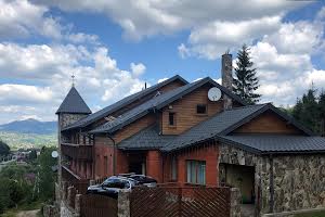 комерційна за адресою Устияновича вул., 1