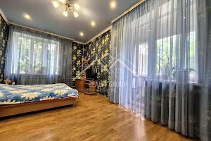 квартира за адресою Вокзальна вул., 4