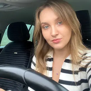 Олена