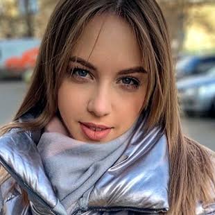 Калашникова Вікторія