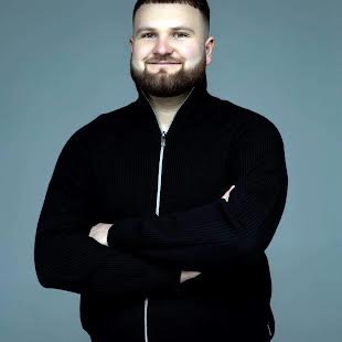 Мельник Роман
