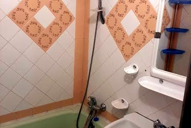 1835295634659105