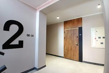 1836346530938124