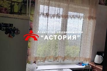1827833178868126