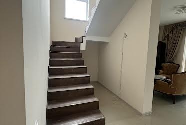 1835350766077134