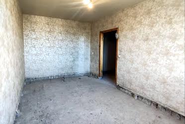 1837003717603135