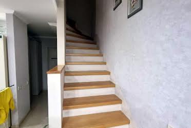 1835829478077147