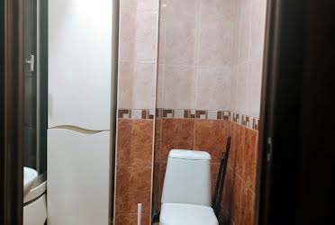 1834121052668157