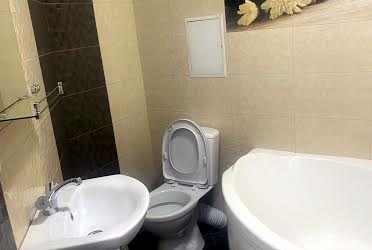 1826840494061170