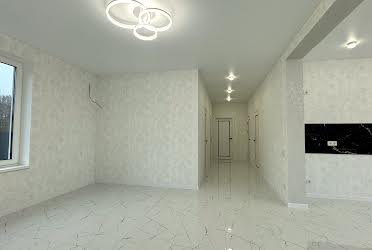 1833172776749179