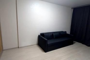1832548013733189