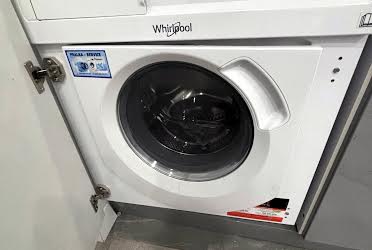1831548426407196