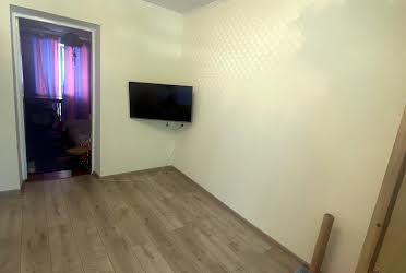 1831283976399214