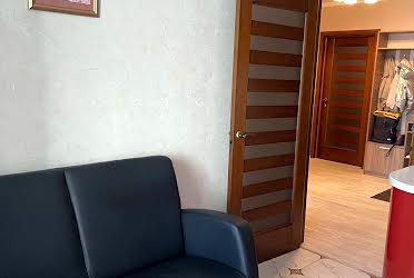 1746126078438221