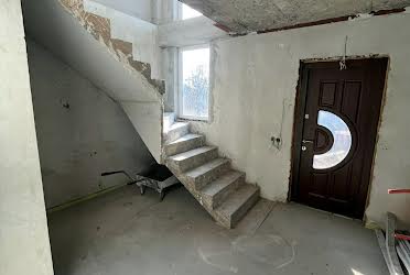 1831281229977241