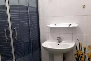 1832637977536257