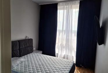 1836168681035267