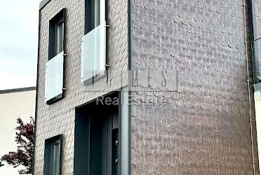 1835353194152275