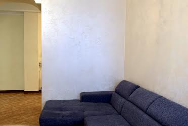 1827629891322277