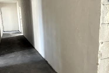 1831727736923296
