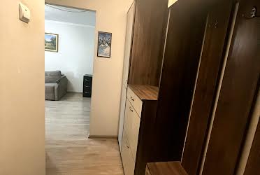 1835330117805300