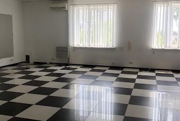 1835804443631303
