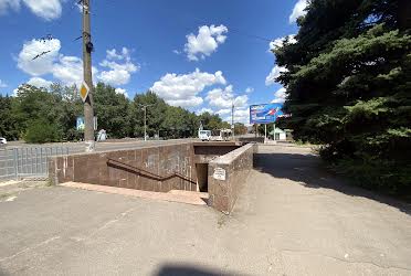 1805894588550306