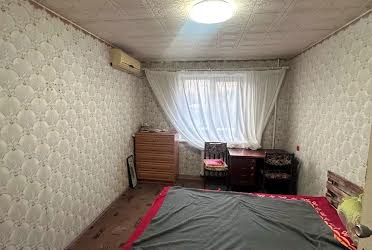 1835656365303312