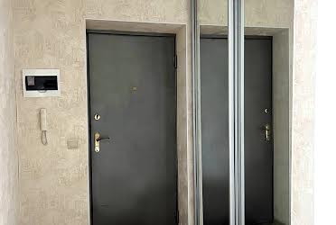 1836994193908312
