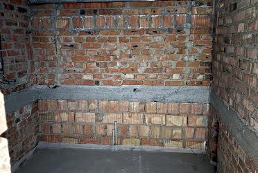 1835930838021317