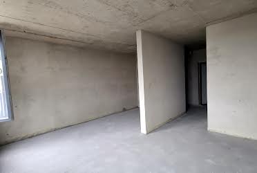 1836078884960318