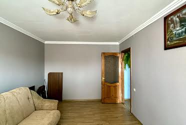 1828318708738326