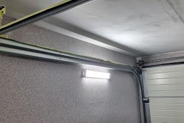 1835734382153332