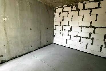 1831469908188335