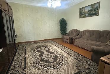 1832005125977335