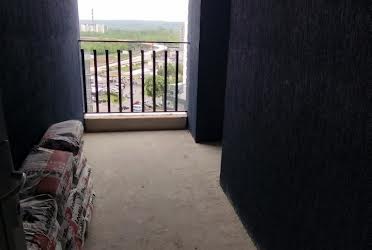 1832182175294336