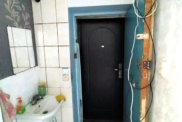 1832815396334337