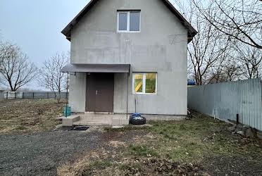 1819325239628035