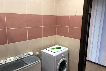 1829363111770355