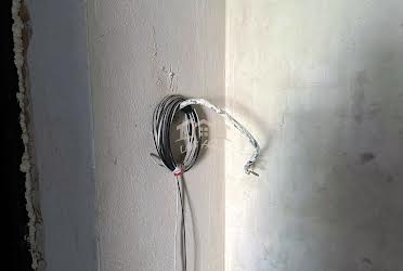 1831348550621358