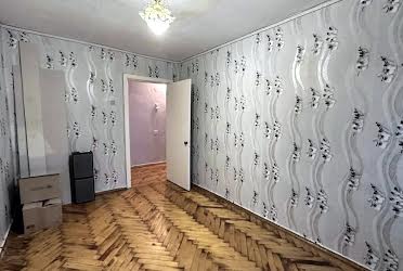 1831755461400361