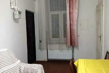 1832275588512367